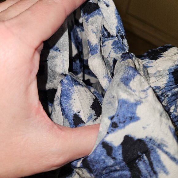 NWT Abaadlw Blue & White Flouncy Floral Skirt (XXL) - Picture 7 of 7